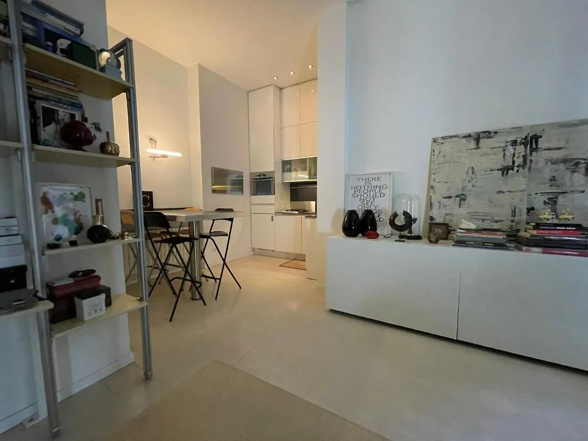 מילאנו Nolo Square Apartment